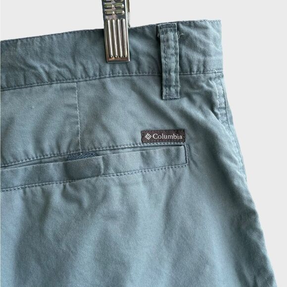 Columbia Men’s Washed Out Shorts | Light Blue | Size 34W 10” Inseam - Picture 4 of 7